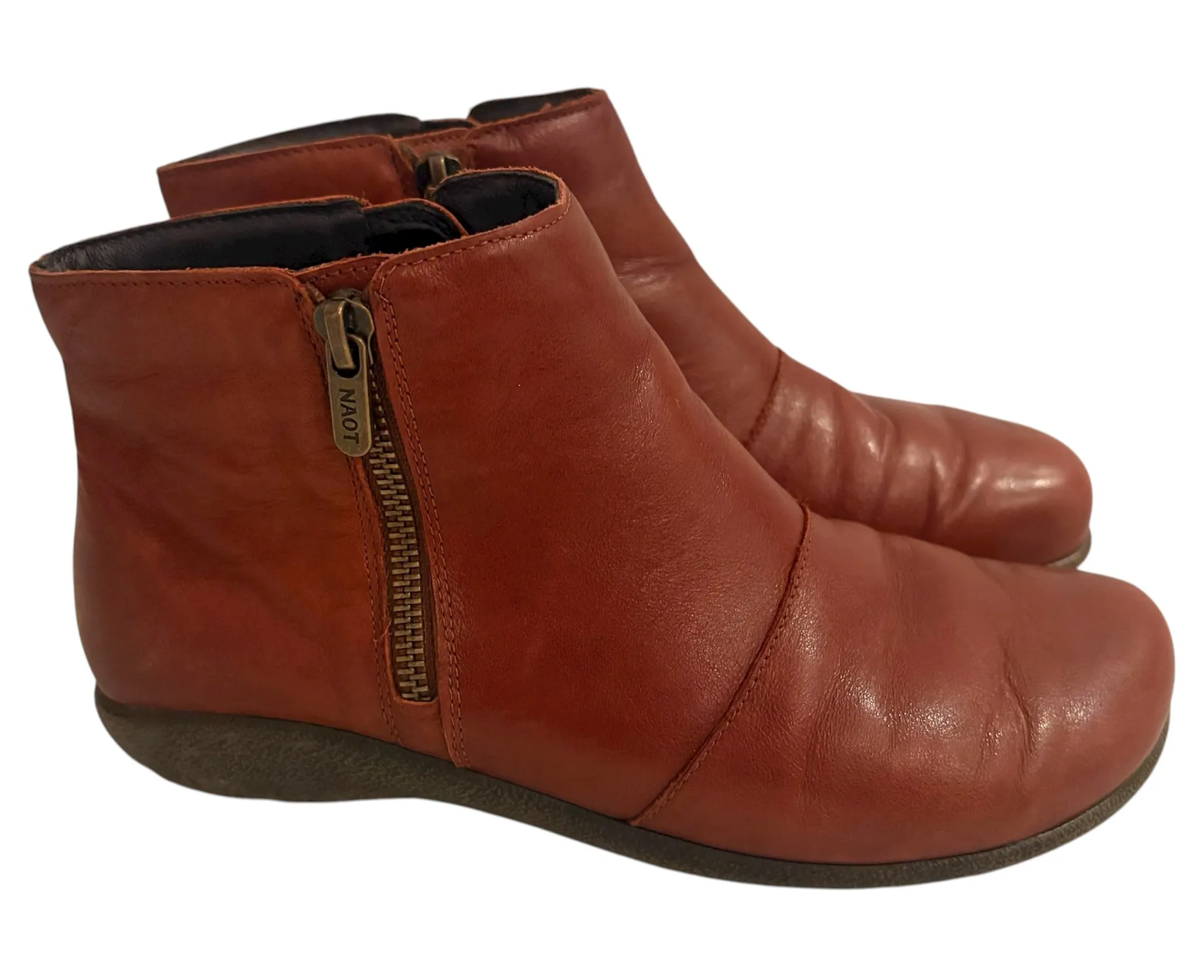 NAOT Womens EU 38 US 7 - Image 1