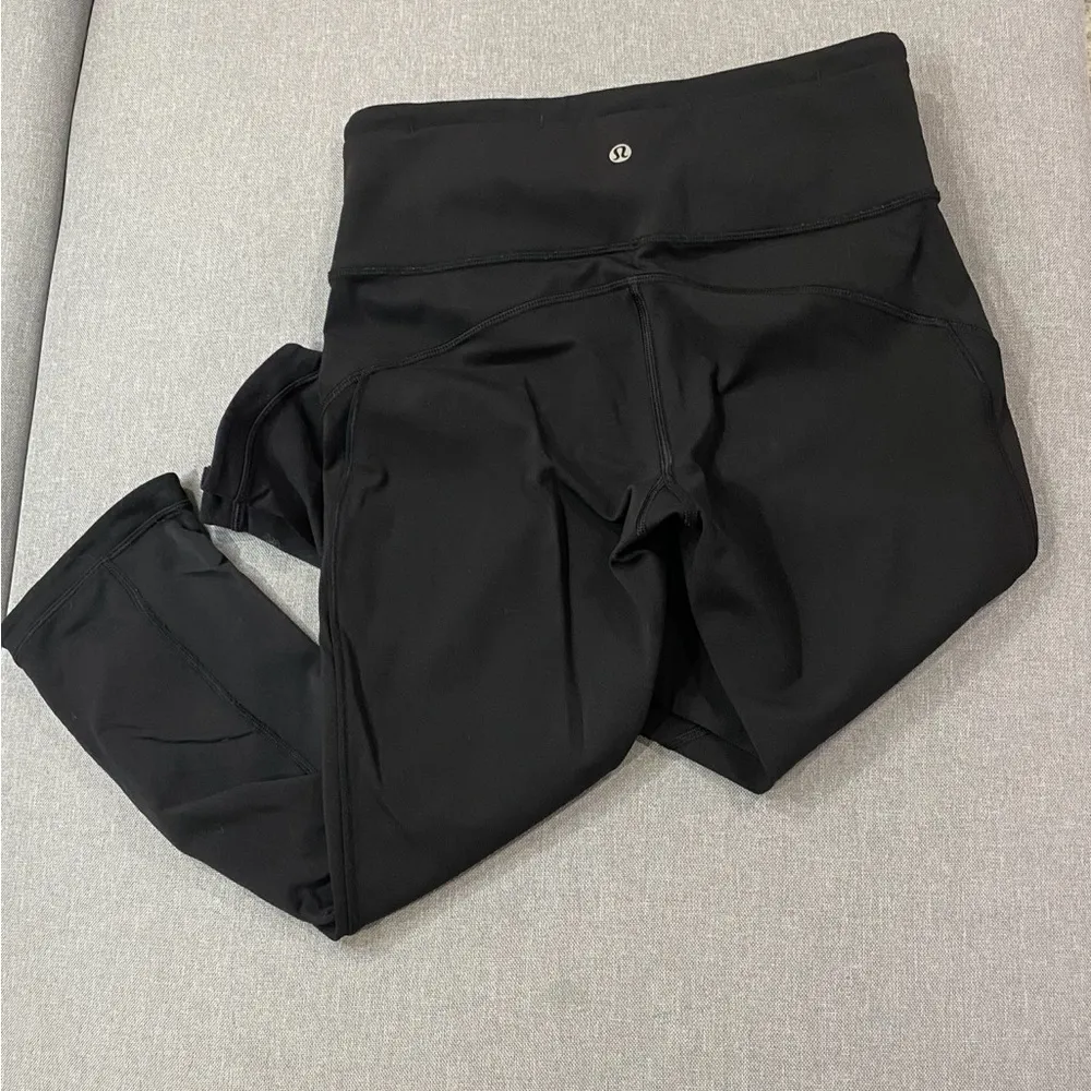 Lululemon High-Rise Capri Leggings Black Size 6 Mesh Trim Cropped Activewear - Image 2