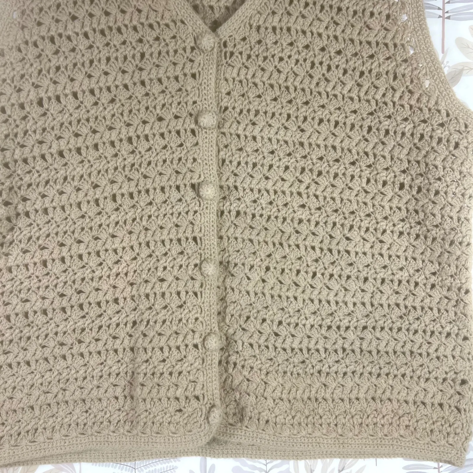 Vtg Paul Harris Design Crochet Sweater Vest Women's M Tan Button Front Boho Size M - Image 2