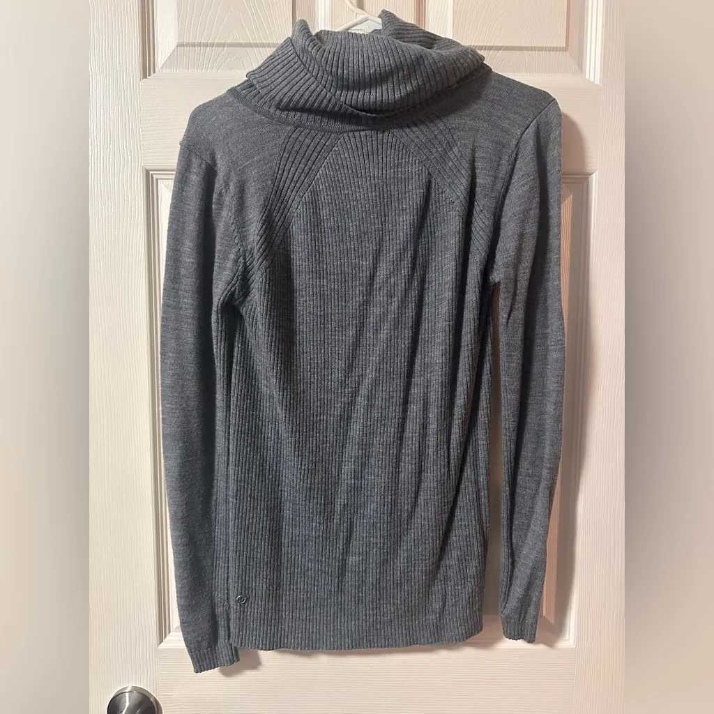 Lululemon Sweat And‎ Savasana Sweater Size 6 - Image 6