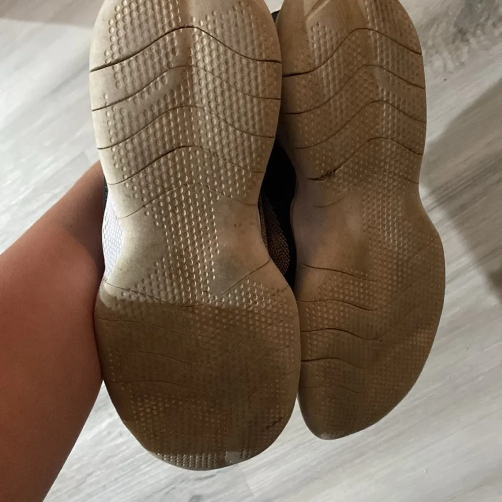 Nike Women’s  flex shoes size 8 - Image 4