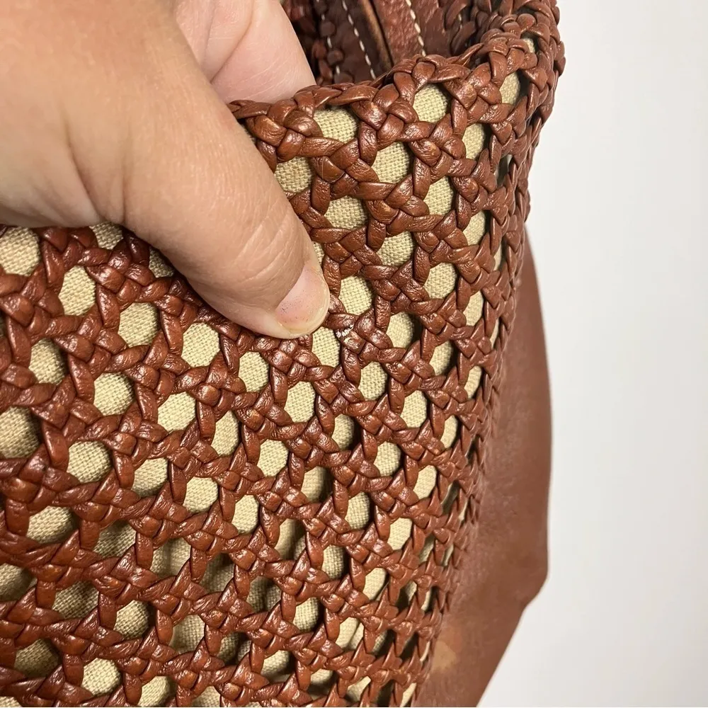Cole Haan woven leather hobo bag shoulder‎ bag large size - Image 6
