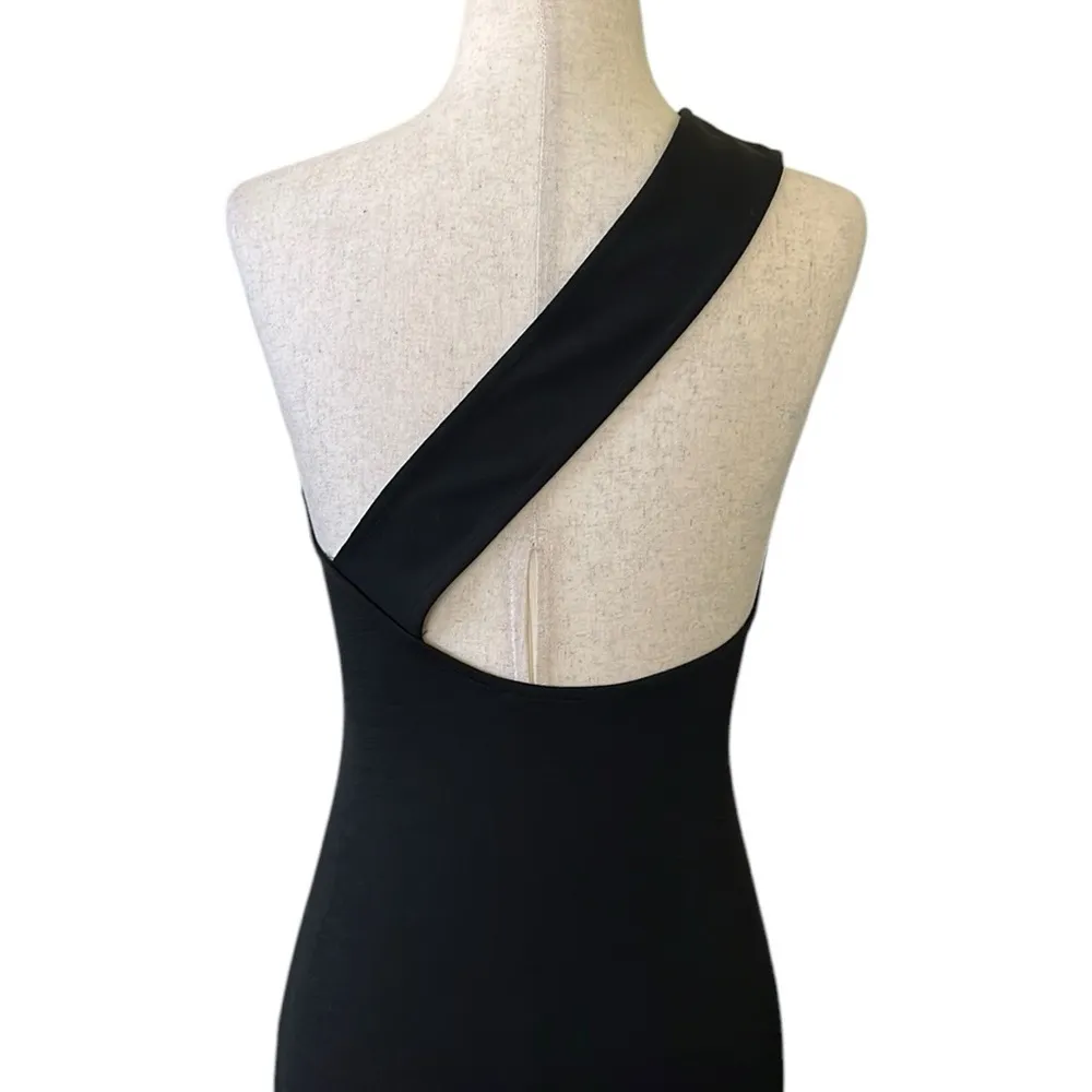 Zara one-shoulder midi bodycon dress with a cutout detail near the shoulder - Image 8