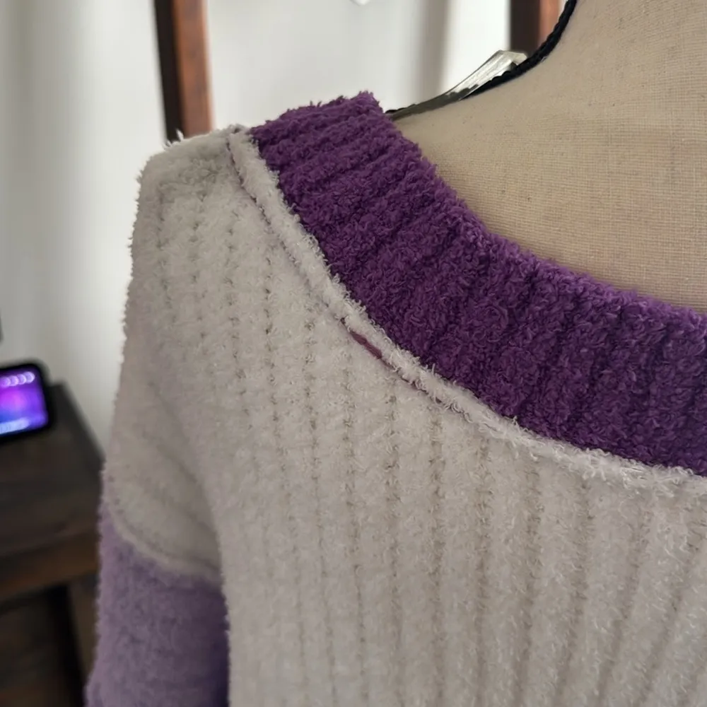 POL Purple and White V-Neck Chunky Knit Oversized Sweater Small - Image 5