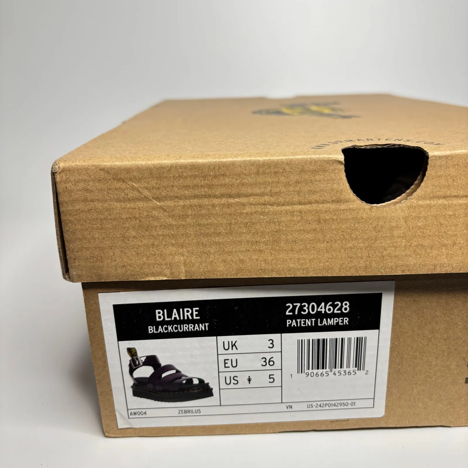 Dr. Martens Blaire Leather Fisherman Strap Sandals in Blackcurrant Patent Lamper - Image 11