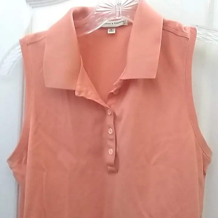 FINAL MARKDOWN Fairway and Greene ladies golf shirt medium - Image 2