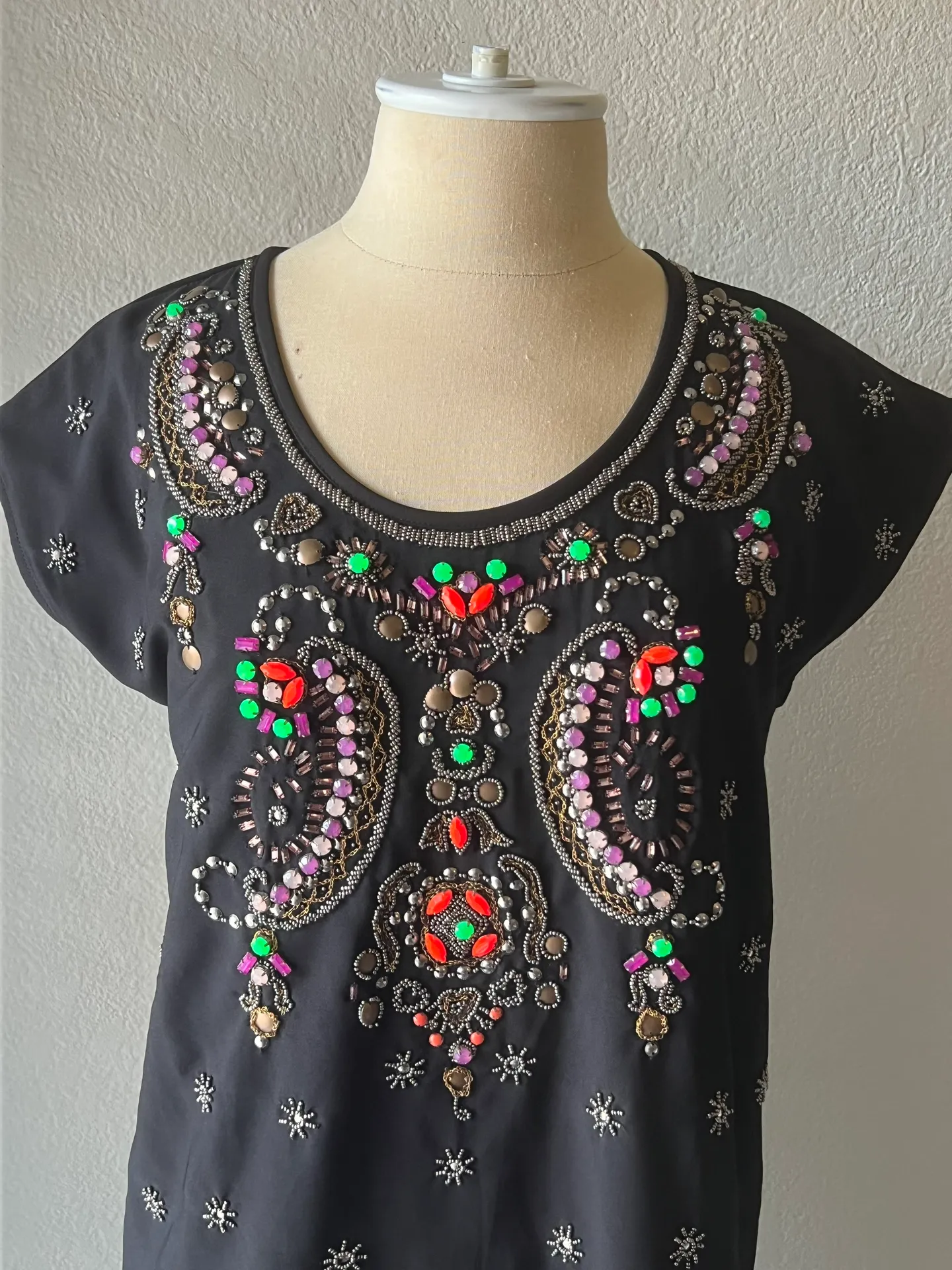 By Yumi Chiaroscuro Black Shift Beaded Jeweled Boho Dress Sz XS - Image 3