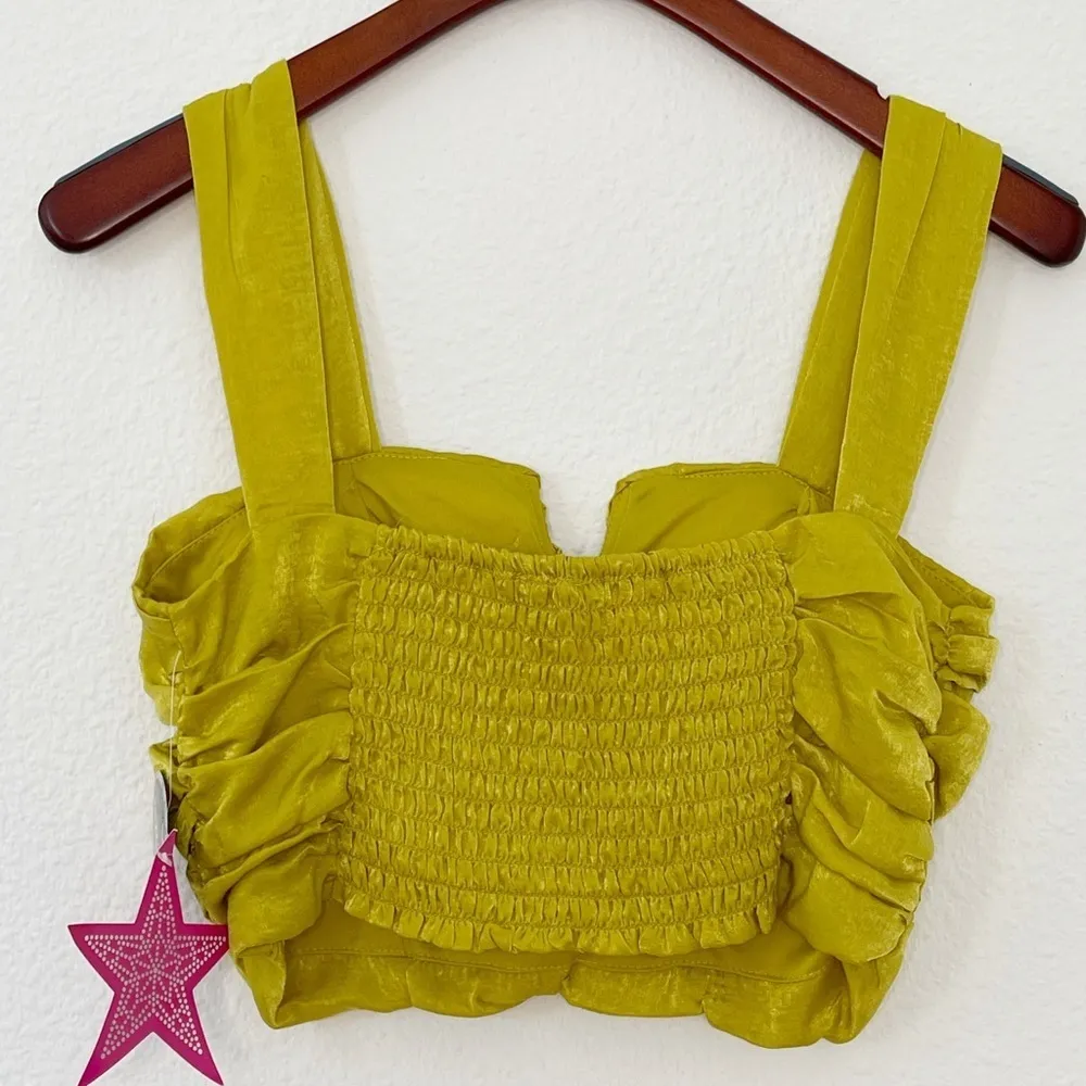 Rabbit Rose ruched shiny V neck crop top - Image 5