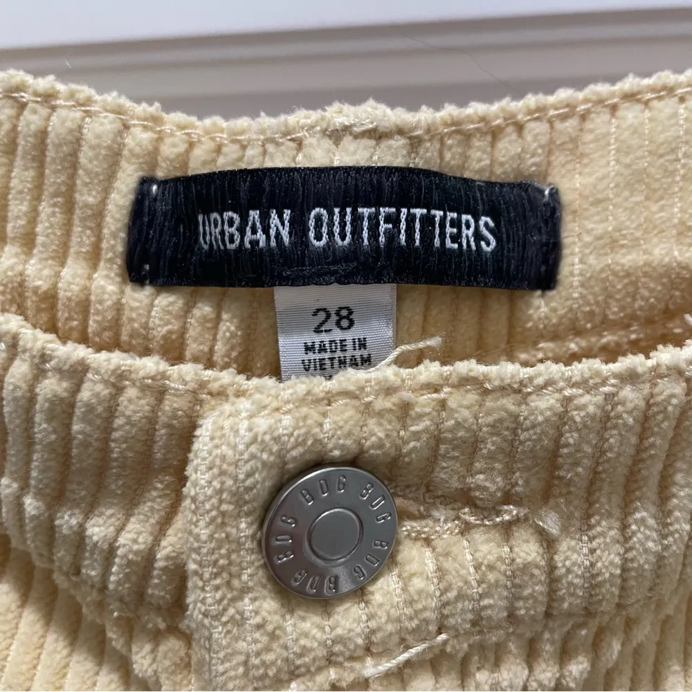 Urban Outfitters BDG Yellow Low Rise
Corduroy Skater Pants Size 28 - Image 5