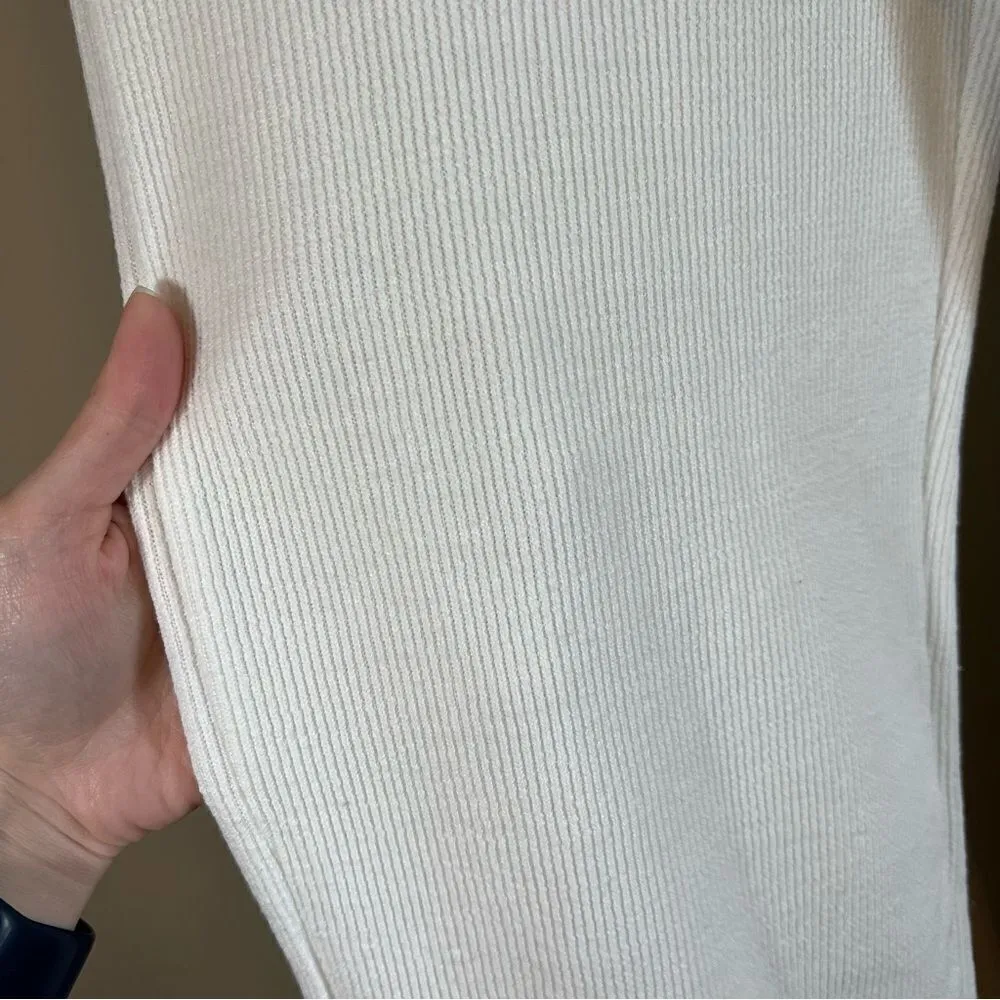 ✨ Oneleven Women’s White Sweater Pants Small White - Image 5