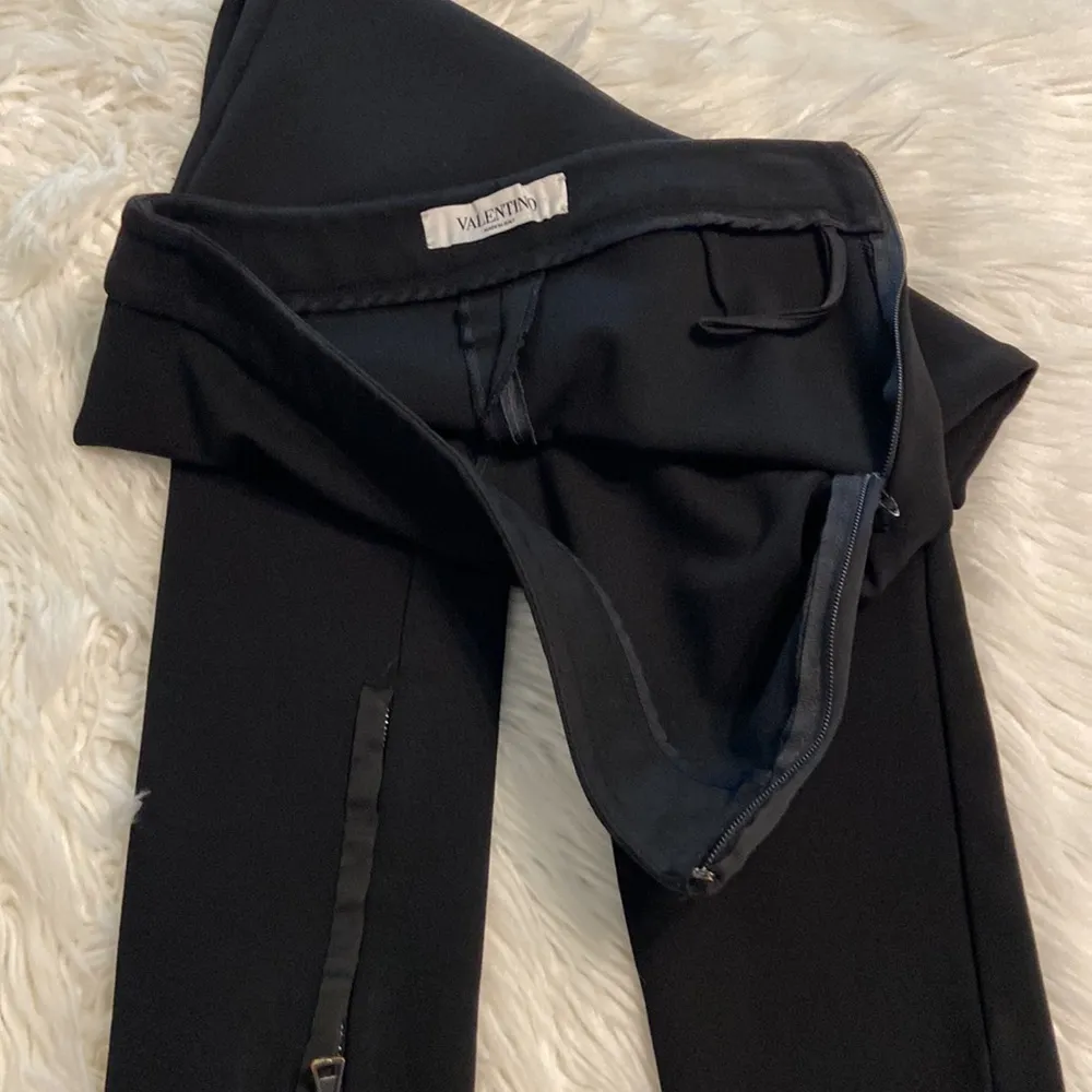 Valentino Pants no size excellent condition color black waist 28” inseam 26” - Image 7