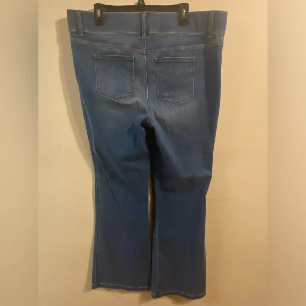 New NWT Spanx Flare Jeans Vintage Indigo Medium Wash‎ Womens Size 2X #20456R - Image 2