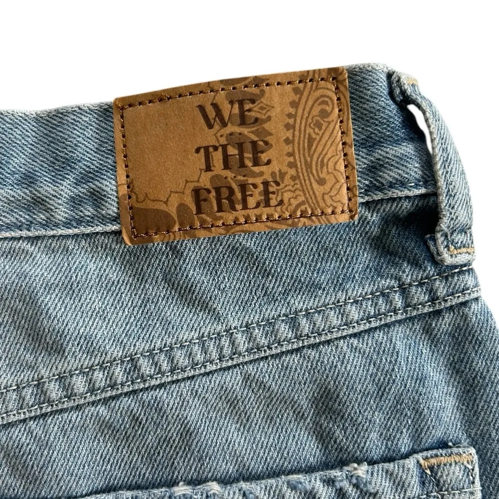 Free People Ghost Town Long Short Raw Hem Mid/High-rise Denim Size 27 NWT - Image 11