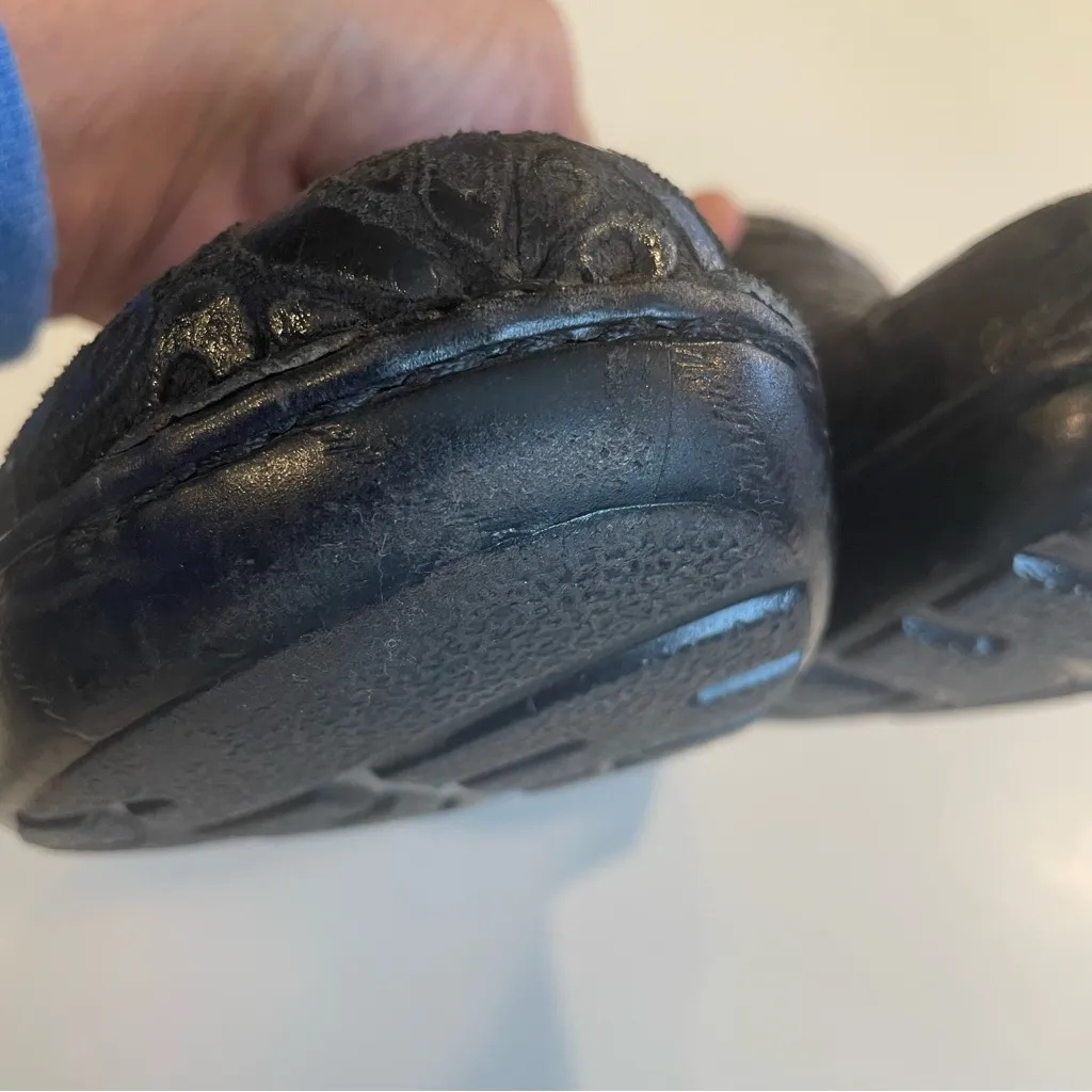 B.O.C. Born Peggy Black Embellished Leather Upper Women 7.5 MedicalNursing Clog - Image 3