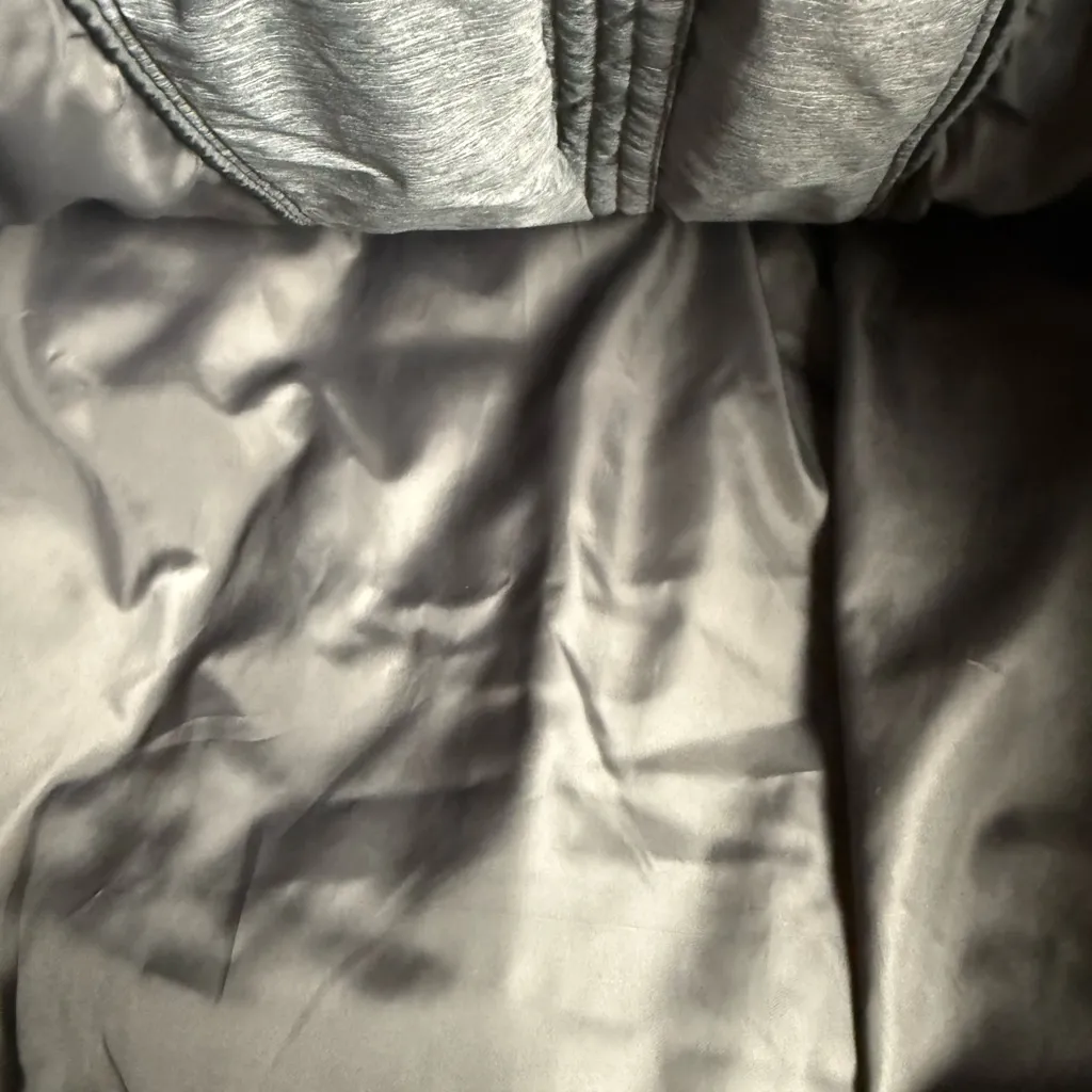 Champion Women’s Hiking Gray Puffer‎ Vest XS - Image 3