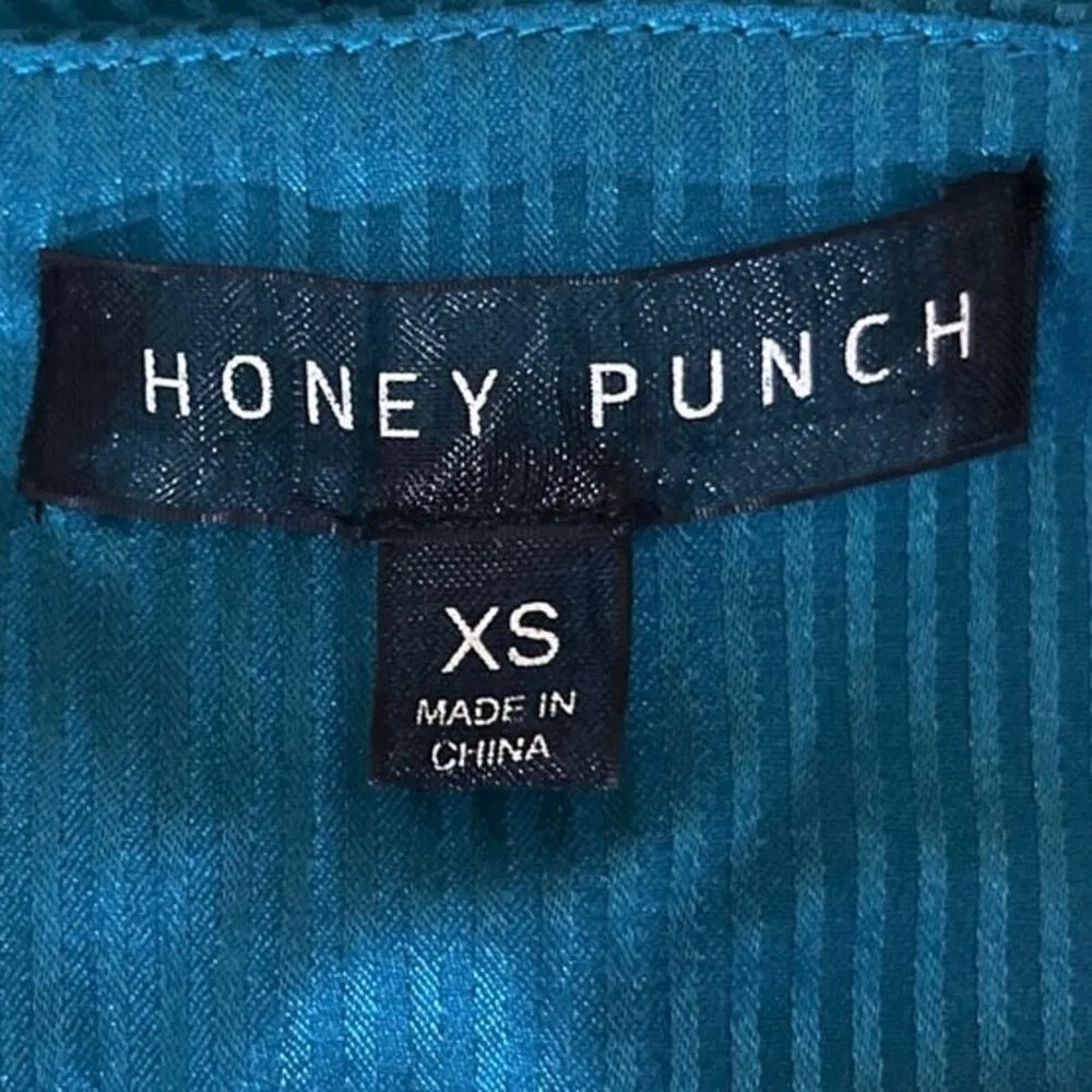 Honey Punch Blue Silky Satin Sleeveless Crop Top & Capri Pants 2 Piece Set XS - Image 6