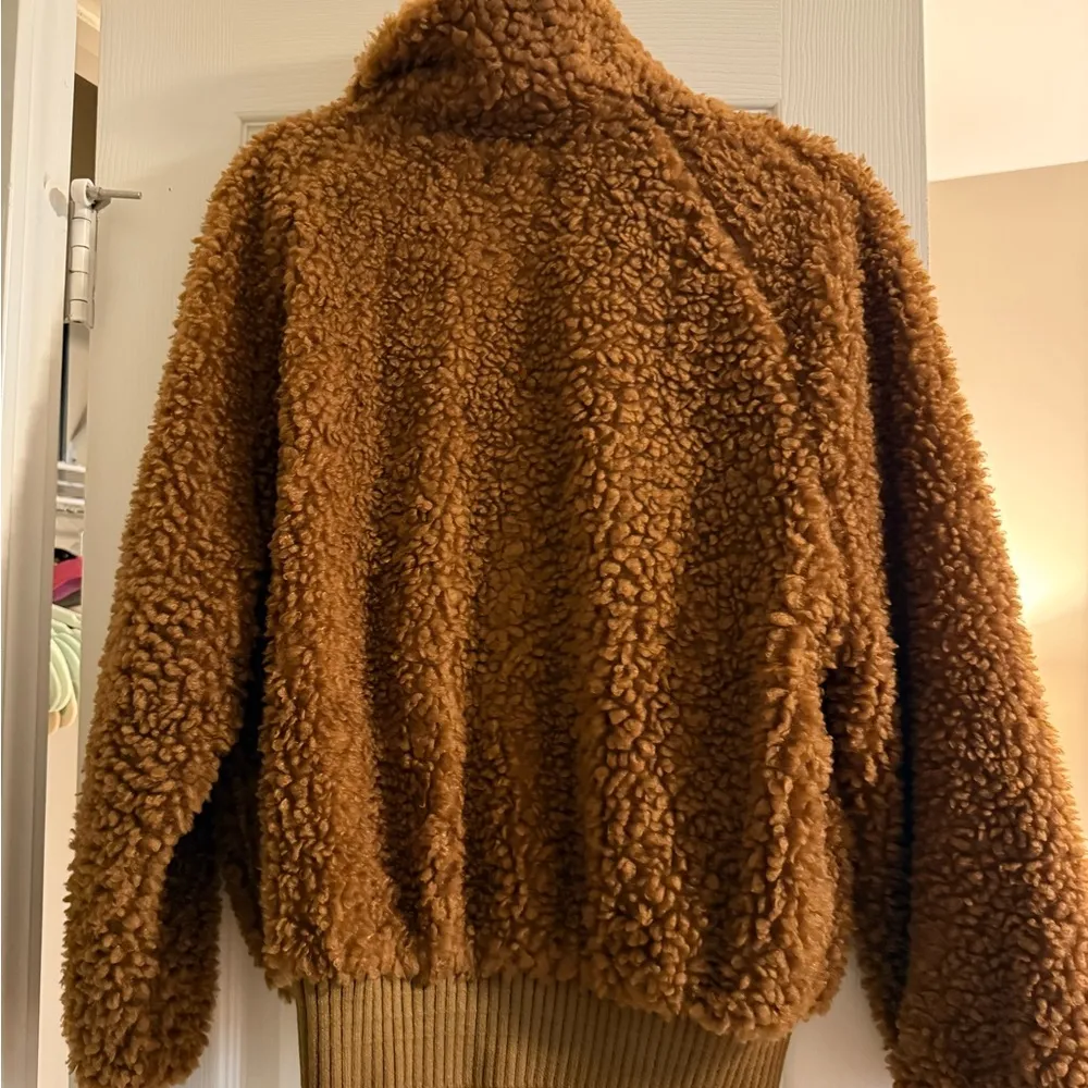Vestique Brown Sherpa Jacket - Image 3