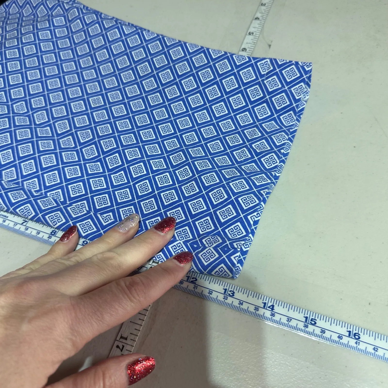 LuLu b Womens Size 4 Blue Geometric Print Capri Pants Cropped Leg UPF - Image 9