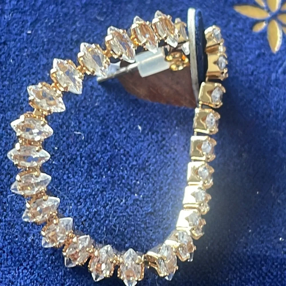 Target earrings horseshoe cubic zirconia stud fashion jewelry New - Image 2