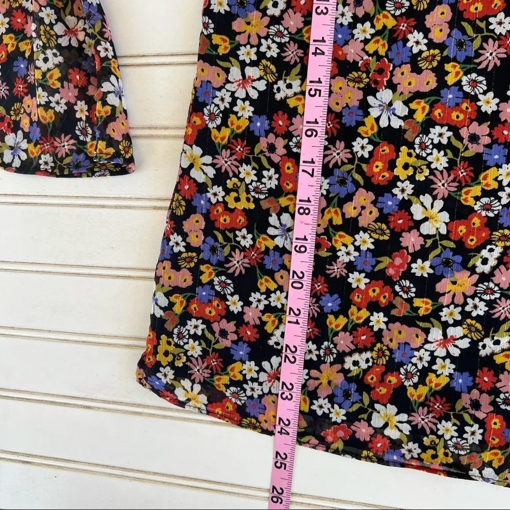 Floral retro flare sleeves top by Violet & Claire  Size Small - Image 11