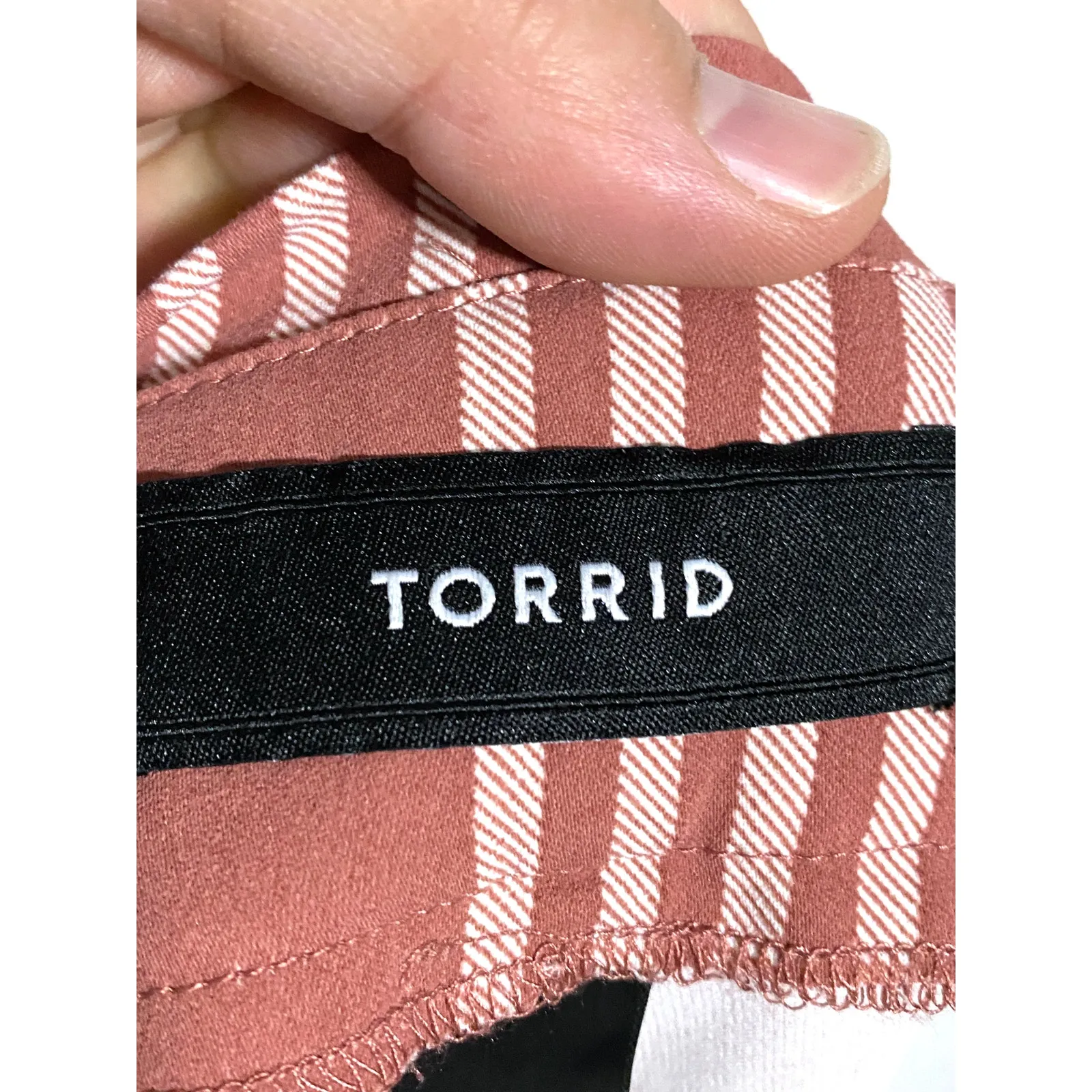 Torrid Pink Striped Shorts 16 Paperbog Pleated Self Tie Boho Flowy Vacation Soft - Image 5