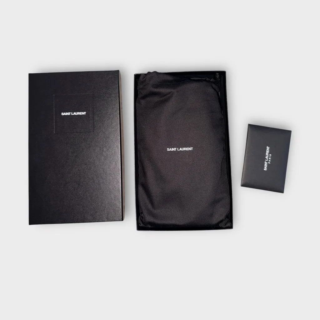 Saint Laurent YSL Grain de Poudre Wallet - ALL INCLUSIONS - Image 15