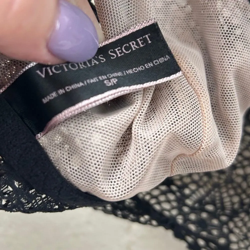 Victoria’s Secret Black Crochet Lace Bralette size S - Image 5