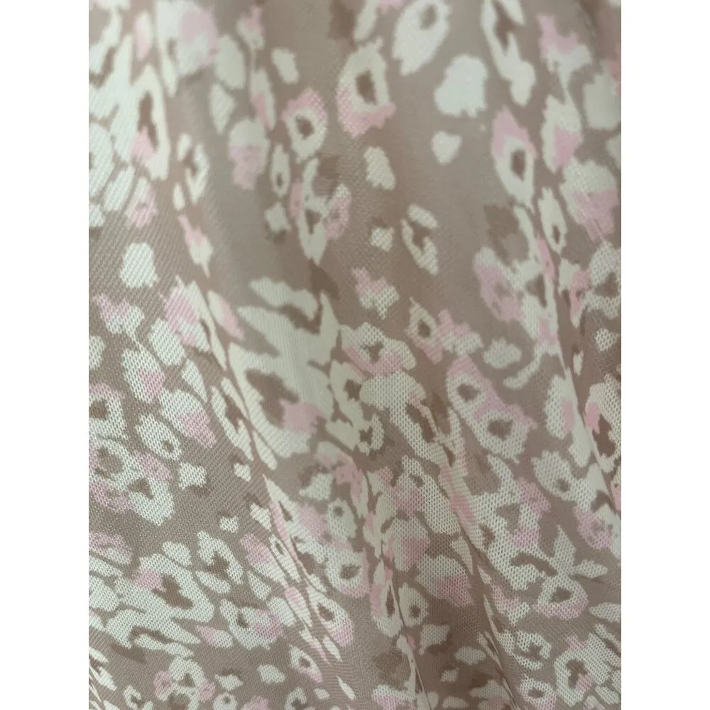 Cable & Gauge Floral Print Blouse Short Sleeve Wrap Size M New Beige Pink Animal - Image 9