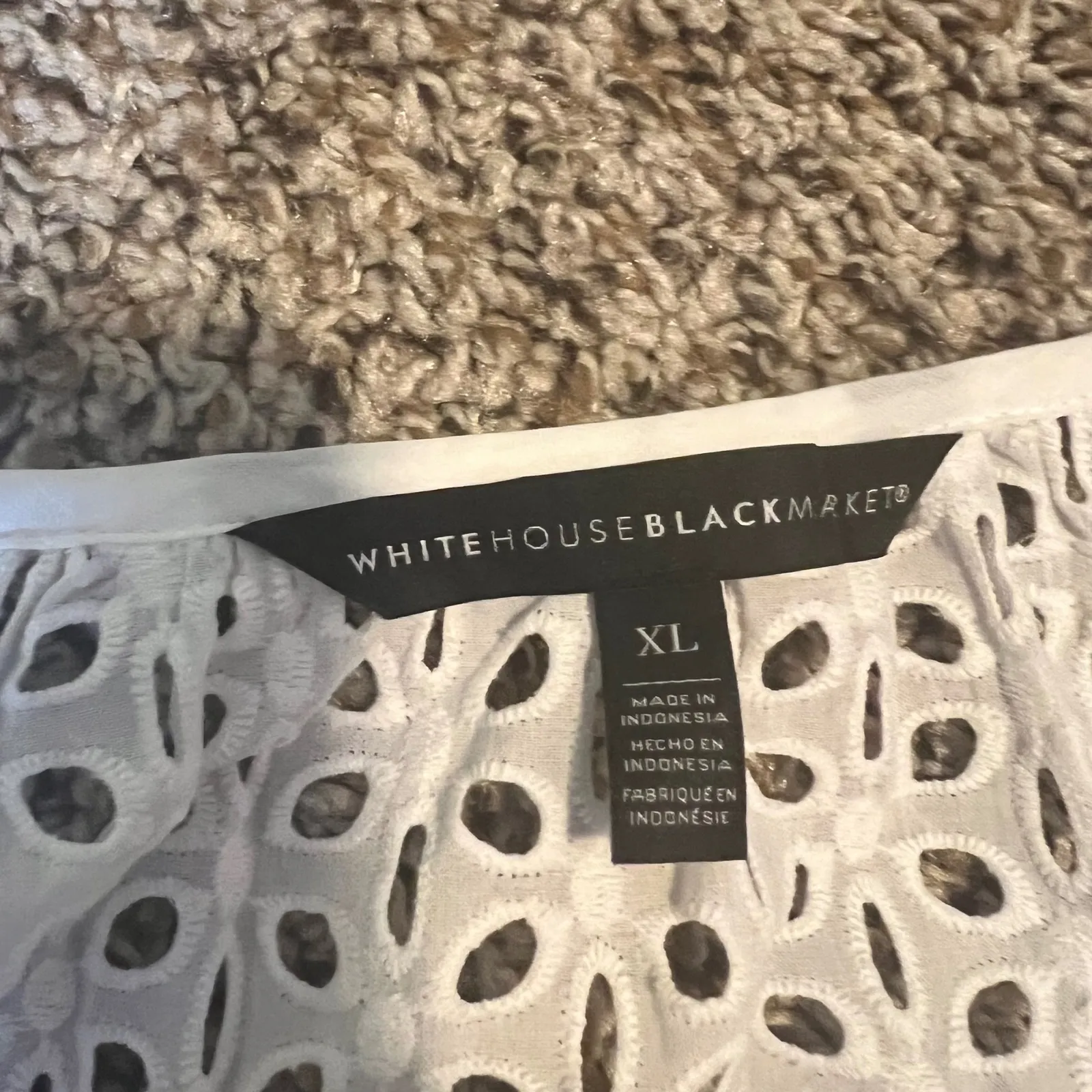 White House | Black Market  Eyelet Embroider Cotton Blouse 3/4 Sleeve Boat Neck XL - Image 3