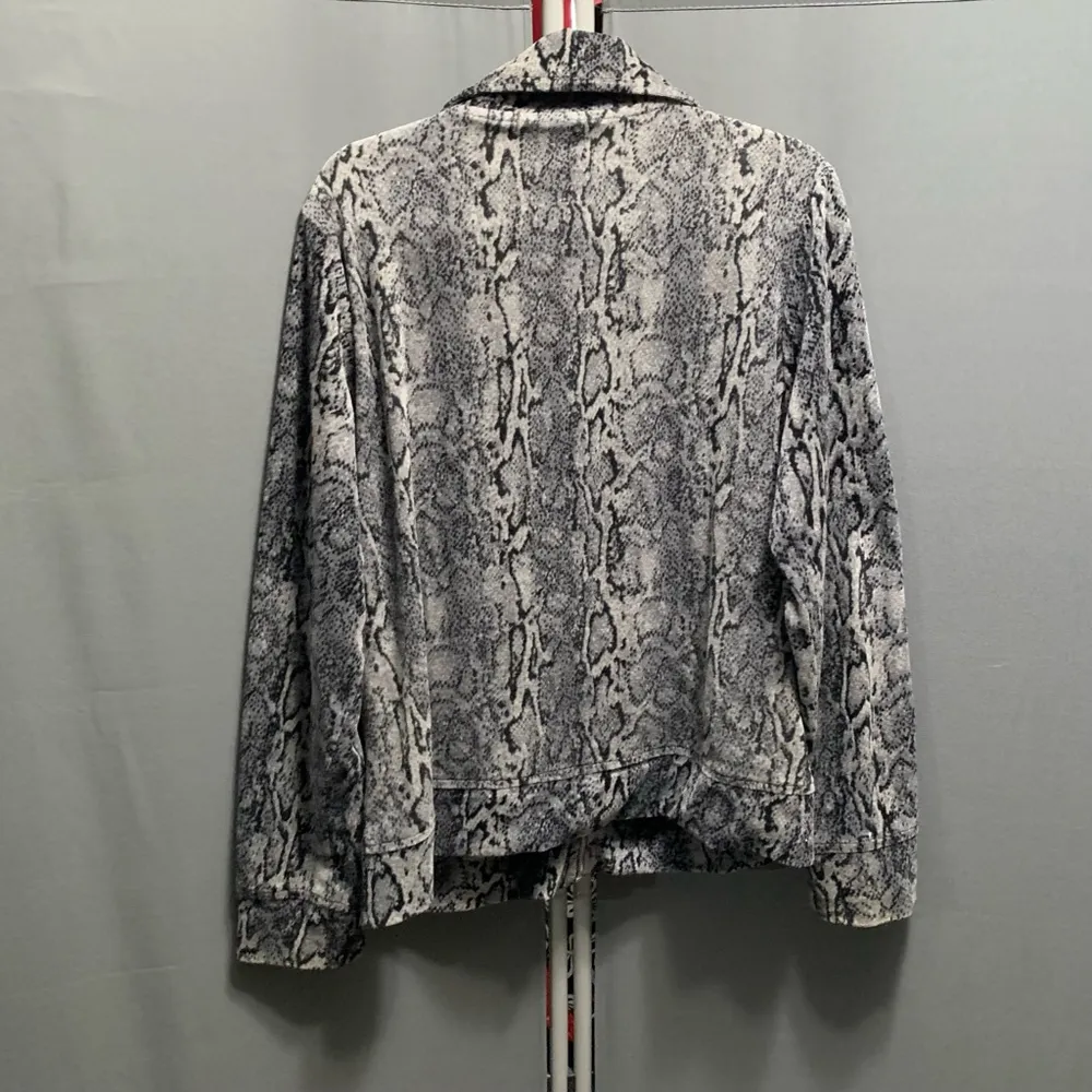 B20-Women's Style & Co. Jacket XL Gray Snake Print Full Zip - Image 6