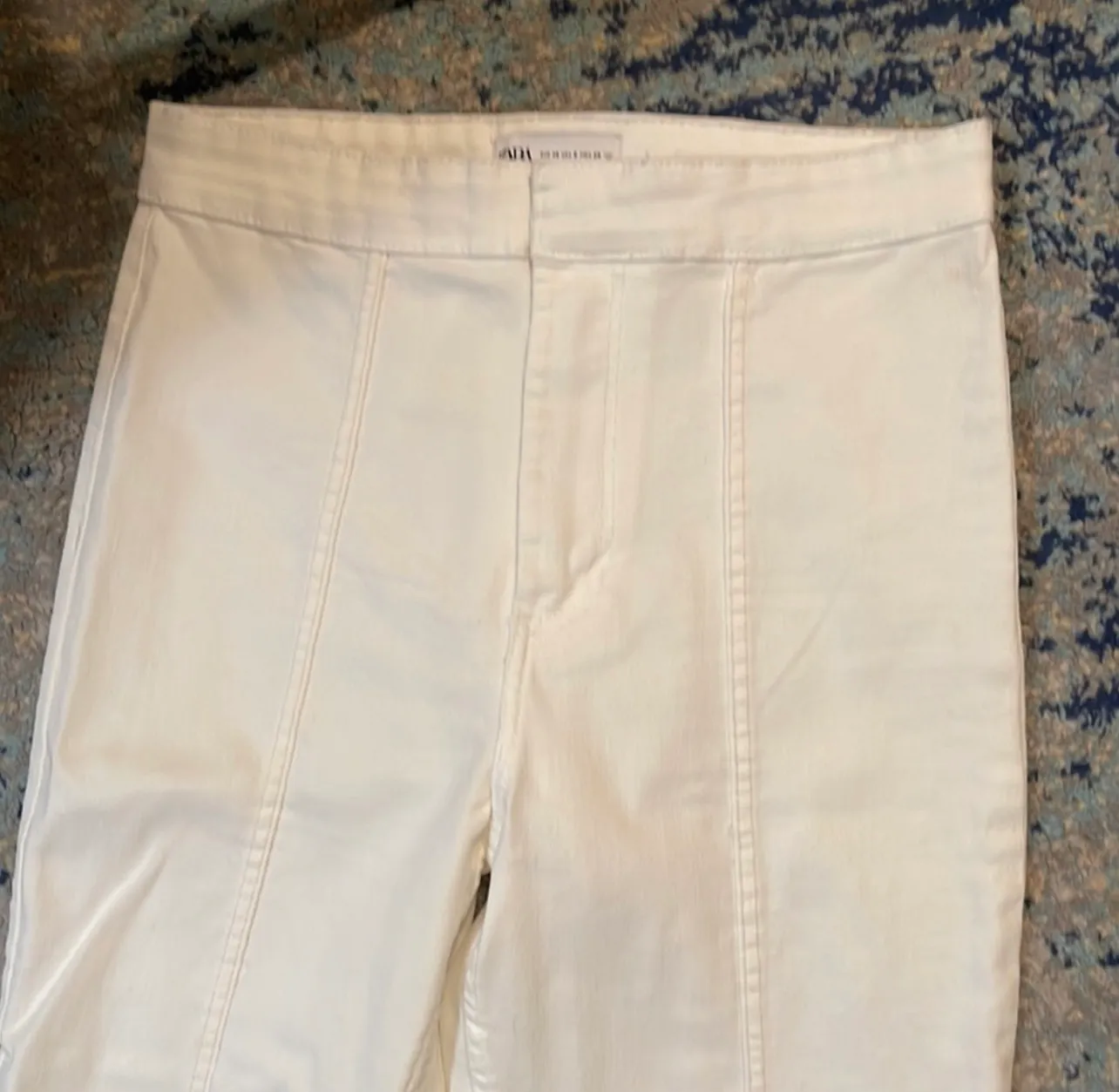 White High Waisted Pants Size 6 - Image 3