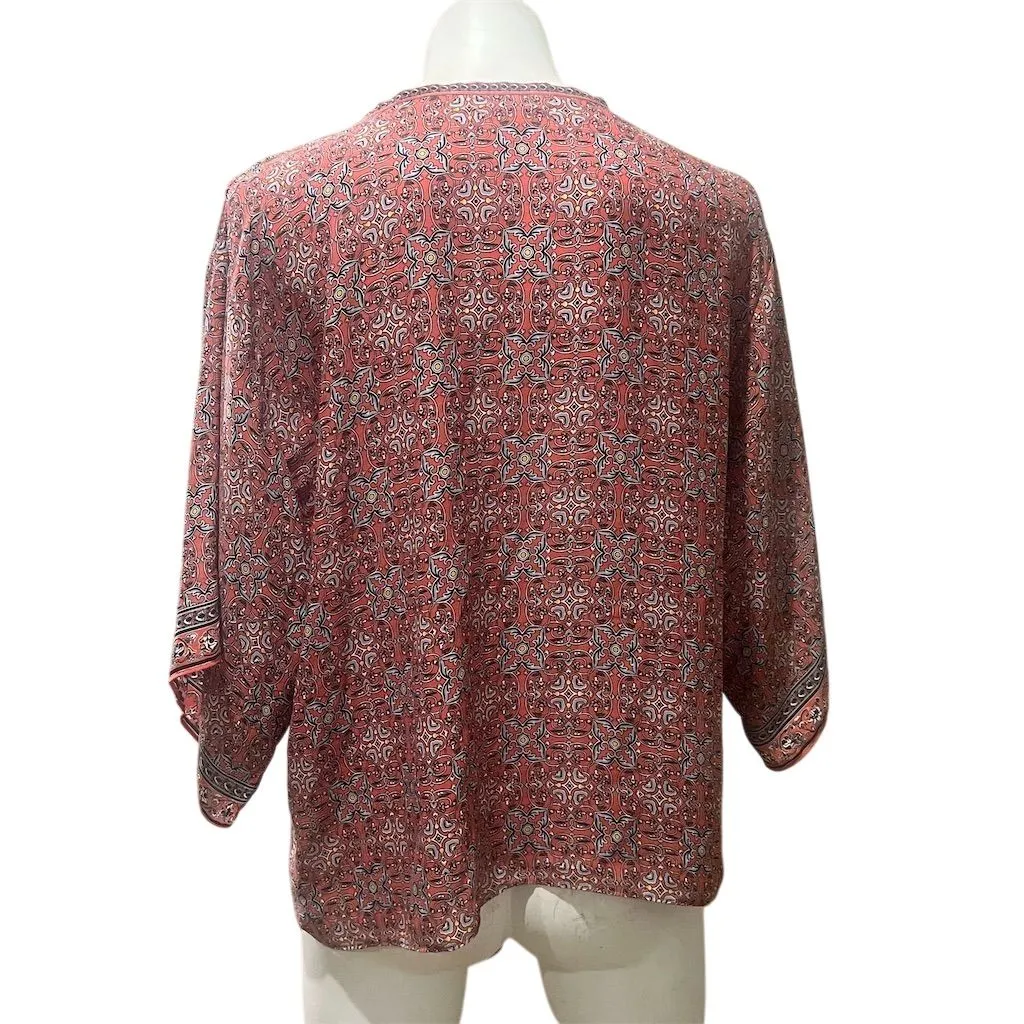 Max Studio Women's Plus 1X Red Geometric V-Neck Blouse 3/4 Sleeve - Image 7