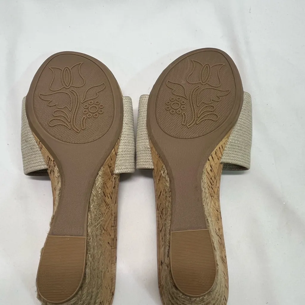 White Mountain‎ Cream and Brown Wedge Sandals 11 W/Cork, Burlap sole
NEW - Image 4