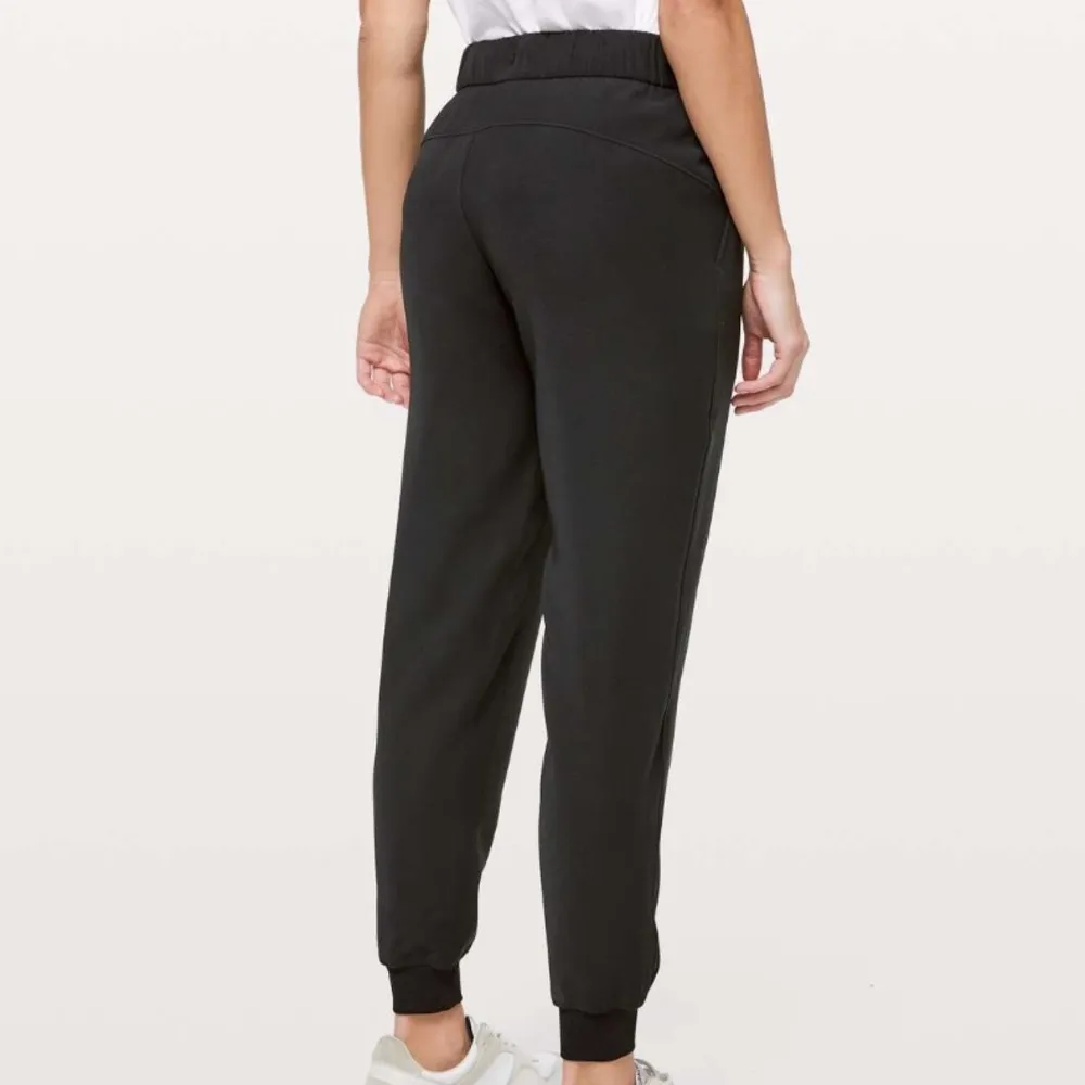 Lululemon On The Fly Jogger - Image 8