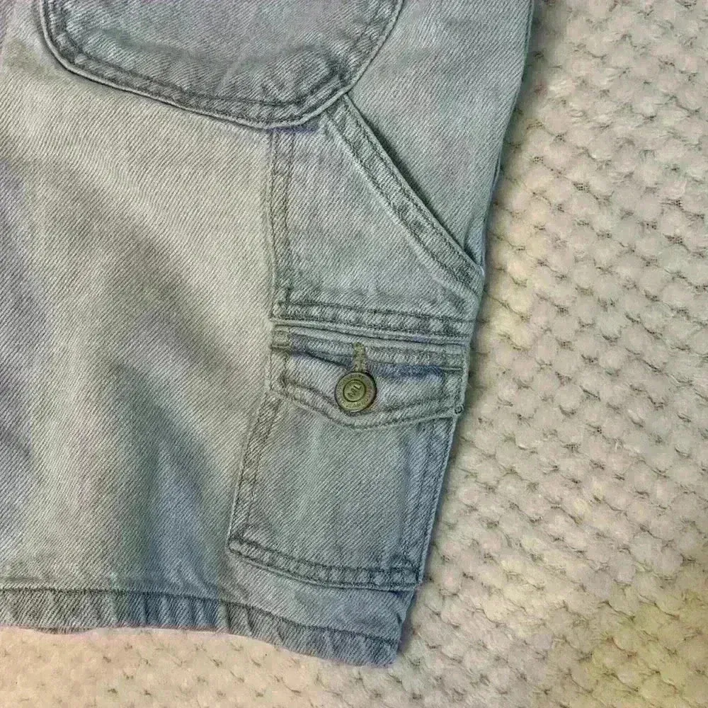 Vintage Mountain Lake denim short sz 12 mom short modest cargo midlength - Image 7