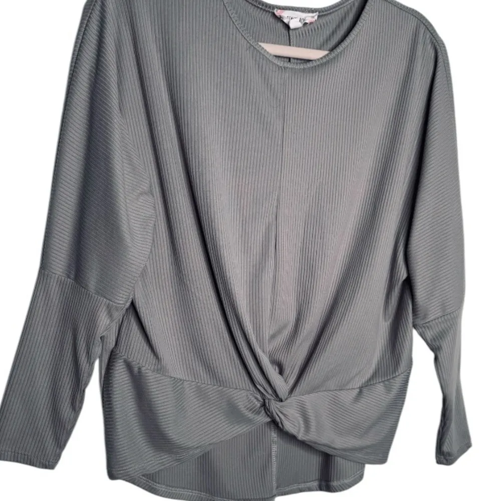 Pink Rose Light Grey Front Twist Long Sleeved Blouse Top Size Medium - Image 4