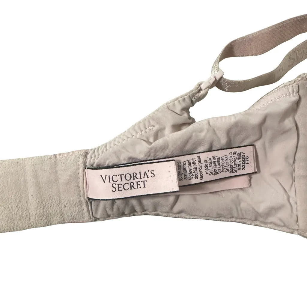 Victoria's Secret Lightly Lined Wireless T-Shirt Bra with Foam Padded Sz 32DDD - Image 5