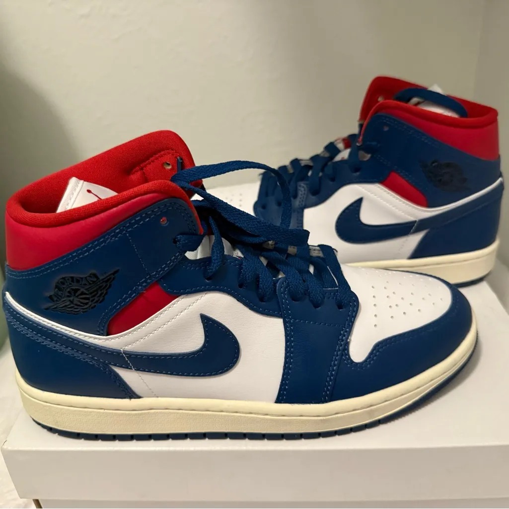 Nike Air Jordan 1 Mid French Blue Gym Red White BQ6472-146 Women’s Size 9 - Image 5