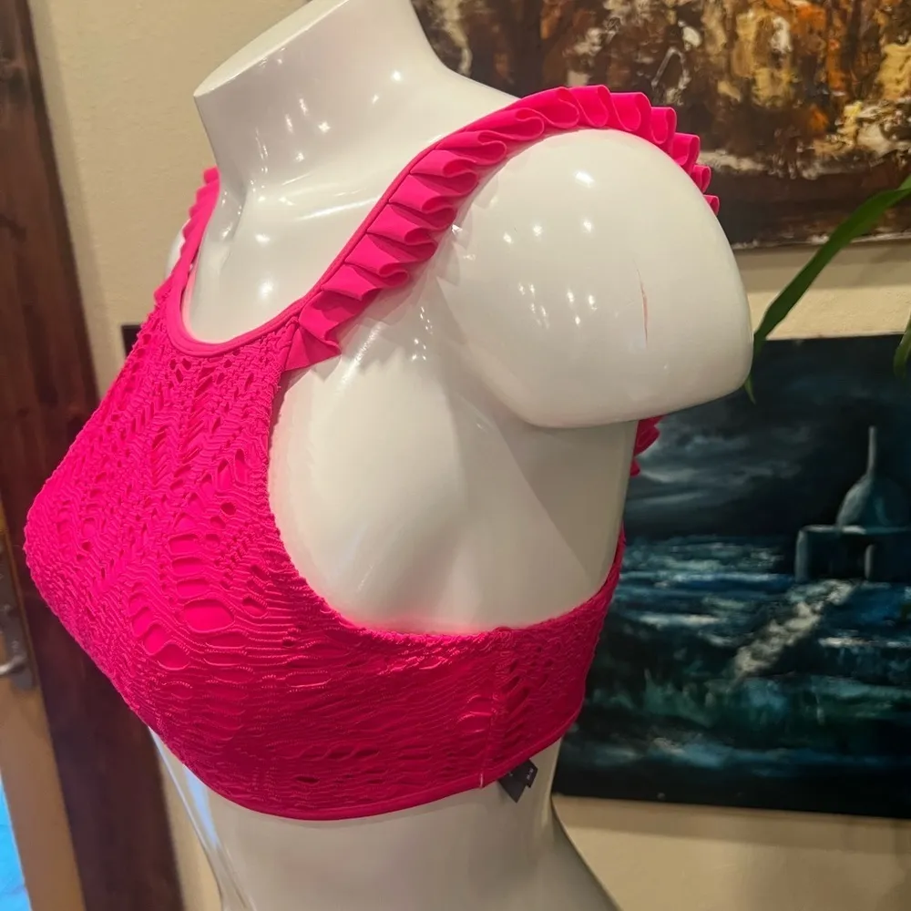 EUC Aerie High-Neck HOT-Pink Eyelet Swimsuit Top Size M - Image 2