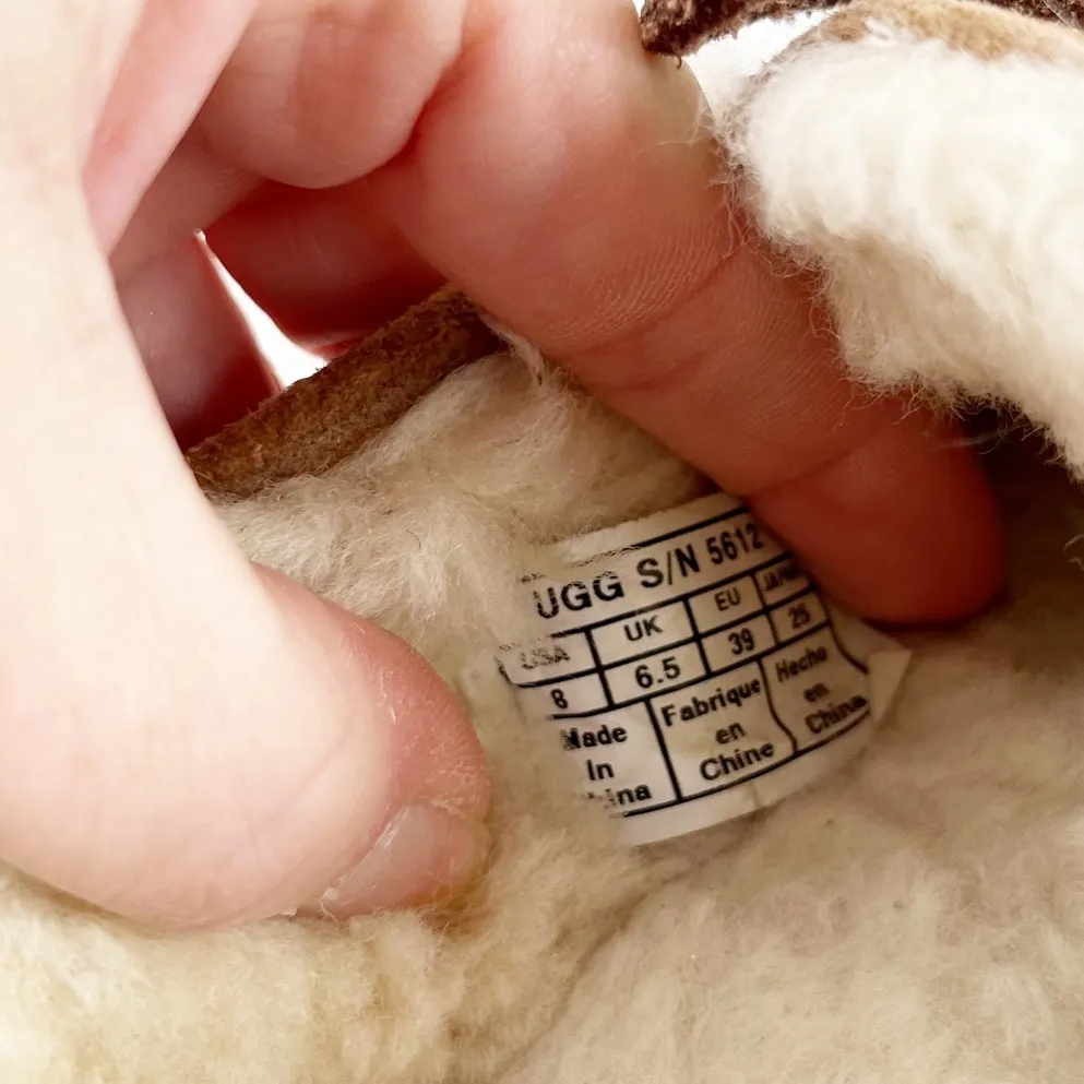 UGG Dakota Moccasin Slipper Shearling Lined Chestnut Brown Suede 8 - Image 3