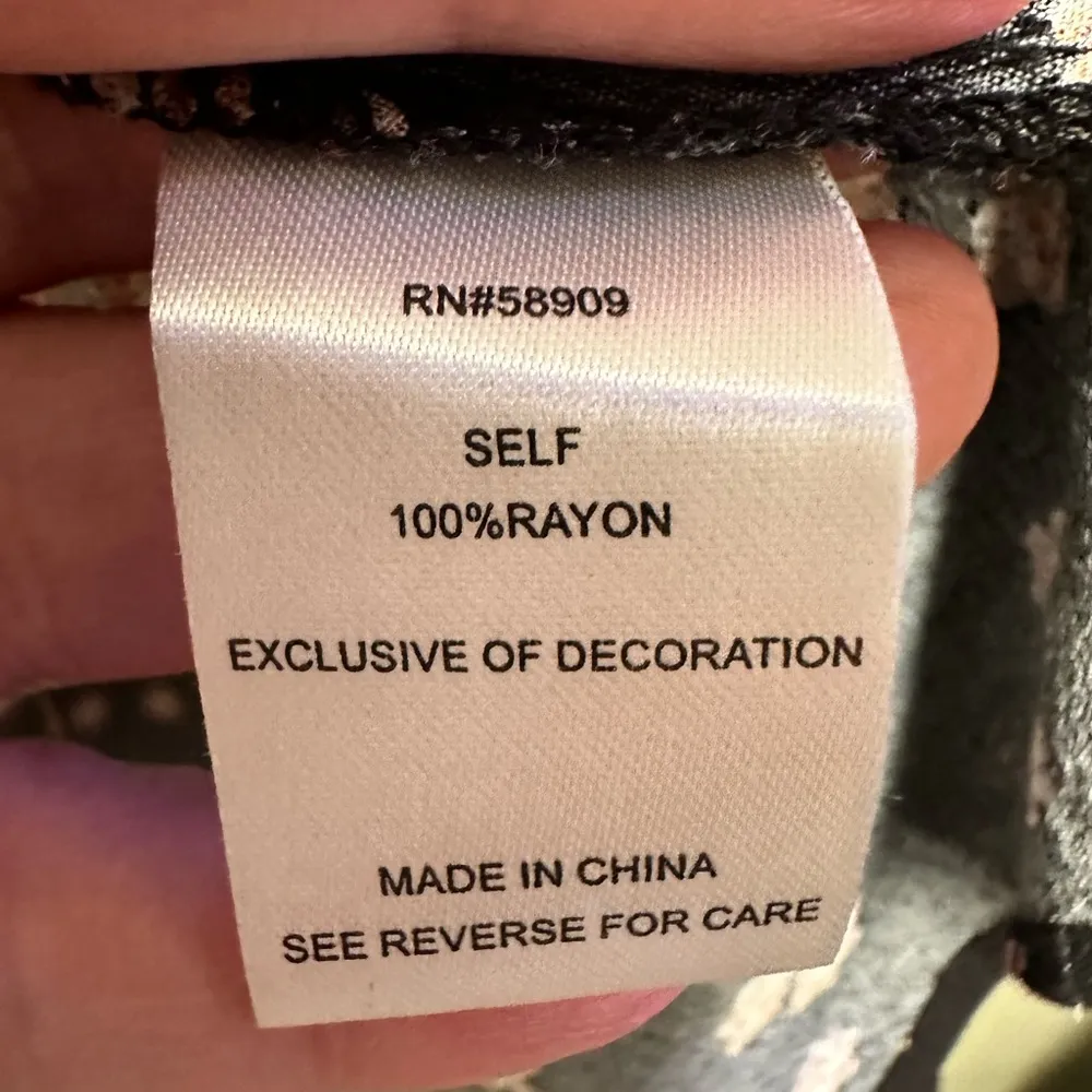 vneck long sleeve patchwork blouse - Image 4