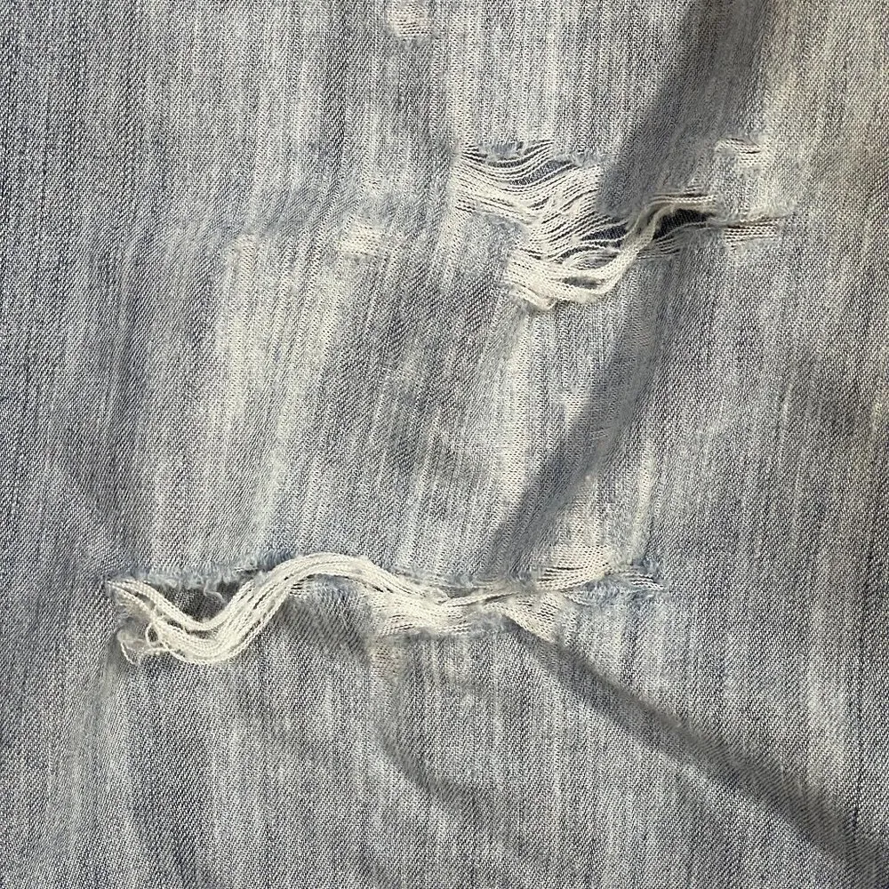 LA Blues Stretch Jeans Light Wash Distressed 5-Pocket Size 24 WP - Image 5