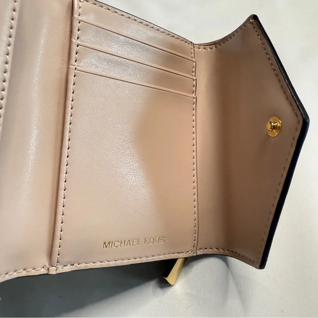 Michael Kors Carmen Bi-fold Signature Monogram Gold Logo Brand New‎ - Image 6