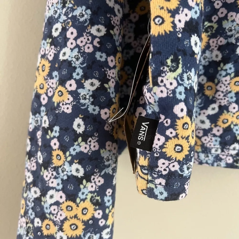 NWT Vans floral top - Image 4