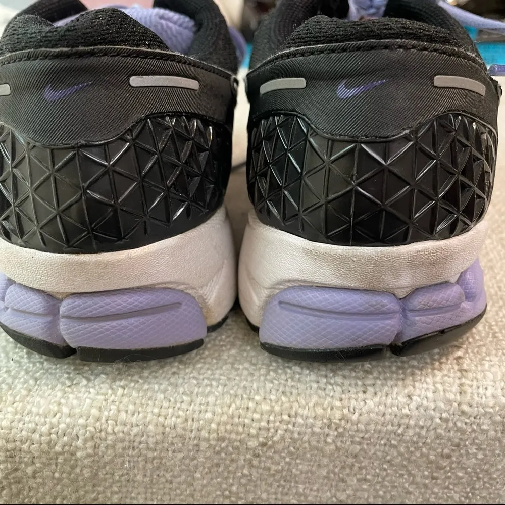 Nike Women’s Vomero Athletic Shoes - Image 7