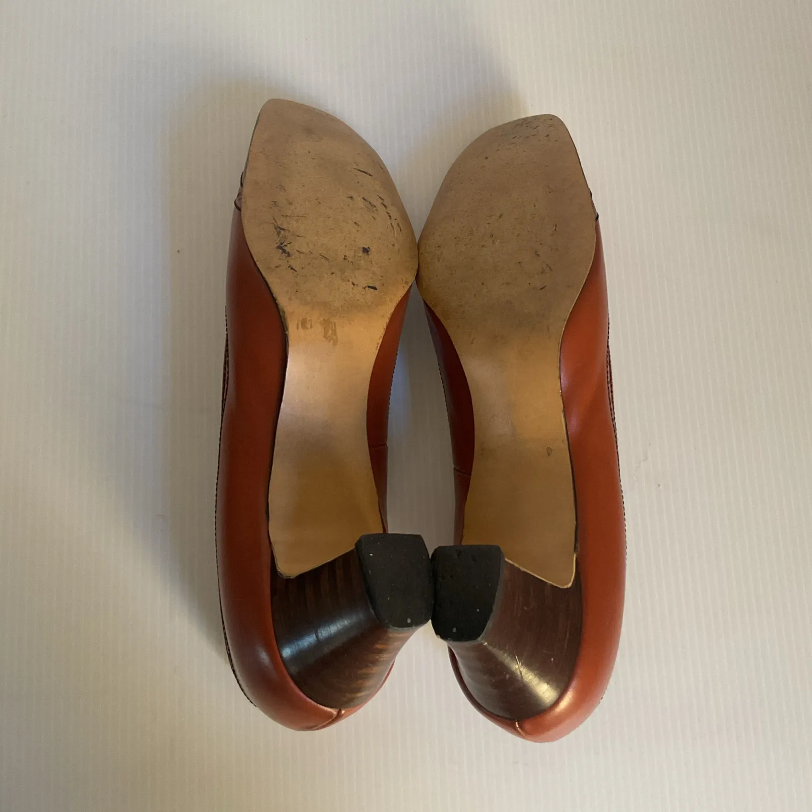 Pavilia Handmade Vintage Brown Leather Pumps Women's Sz 7 Low Heel Classic - Image 8