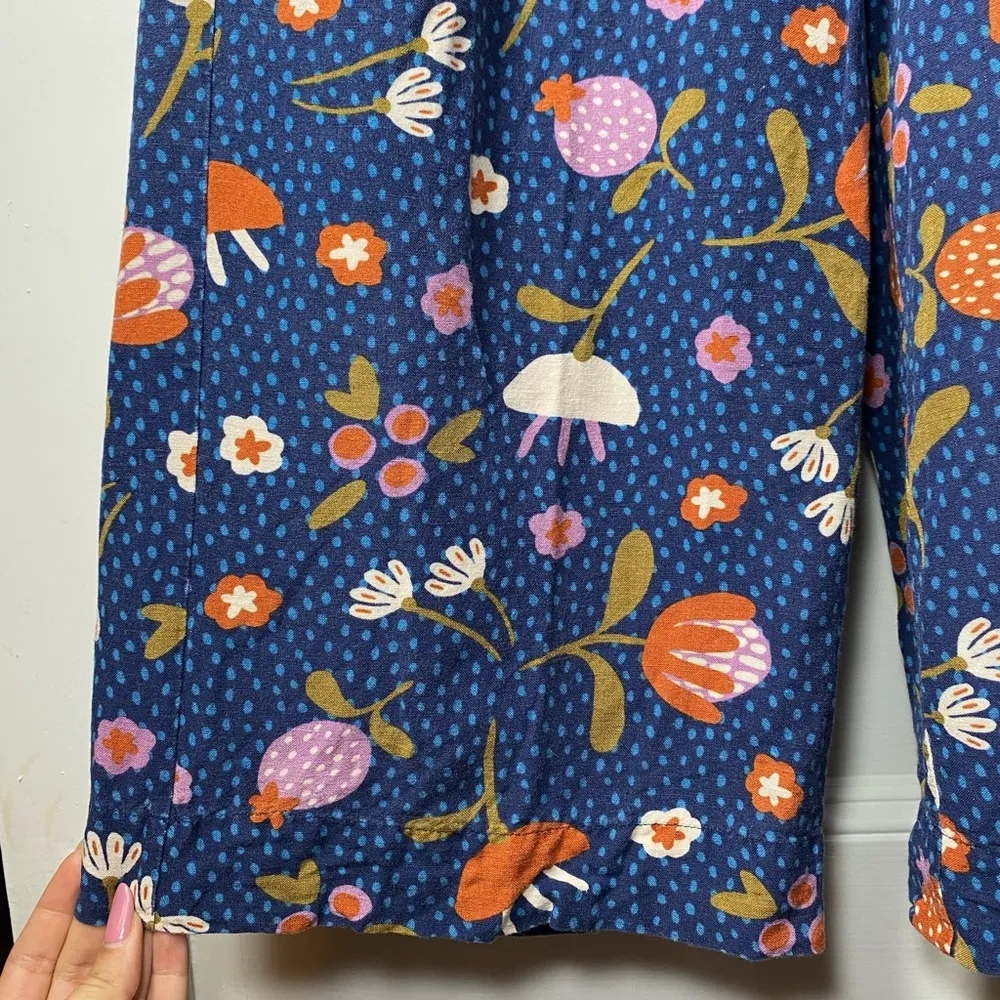 Modcloth  x Princess Highway | Floral Wide Leg Cropped Linen Blend Pants in Navy - Image 6