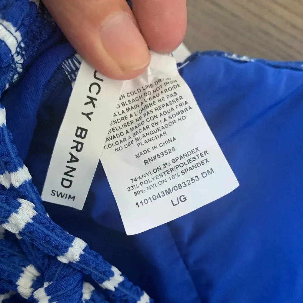 Lucky Brand Keyhole Detail Striped One-piece Swimsuit - Size L - Navy Stripe NWT - Image 8