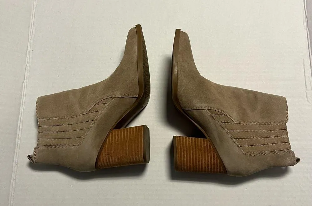 Marc Fisher Bootie Alva Pointy Toe Bootie in Light Natural Suede Sz 9 NWOT - Image 9