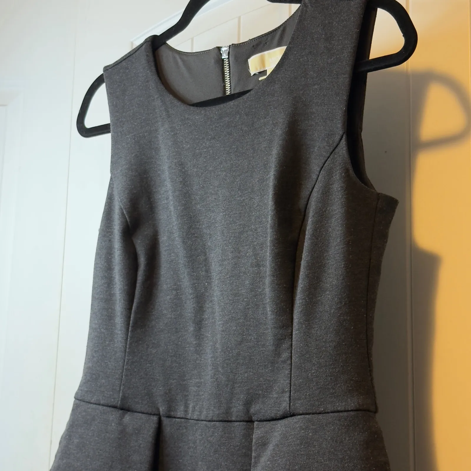MICHAEL Michael Kors Women Charcoal Grey Sleeveless Peplum Sheath Dress Size 8 - Image 11